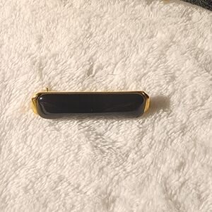 Vintage Trifari Black Onyx Glass Bar Brooch – Gold Tone Modernist Design